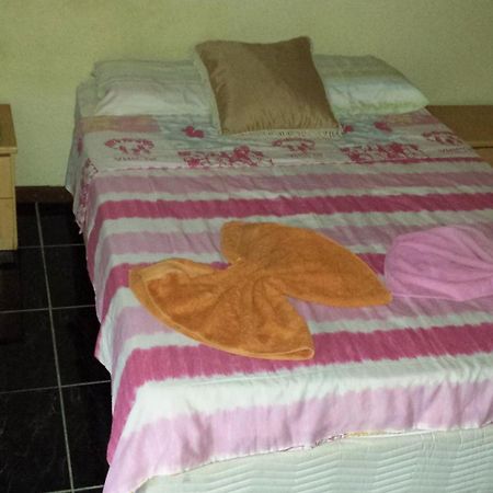 Hospedaria - Hostel Gamboa アングラドスレイス 部屋 写真