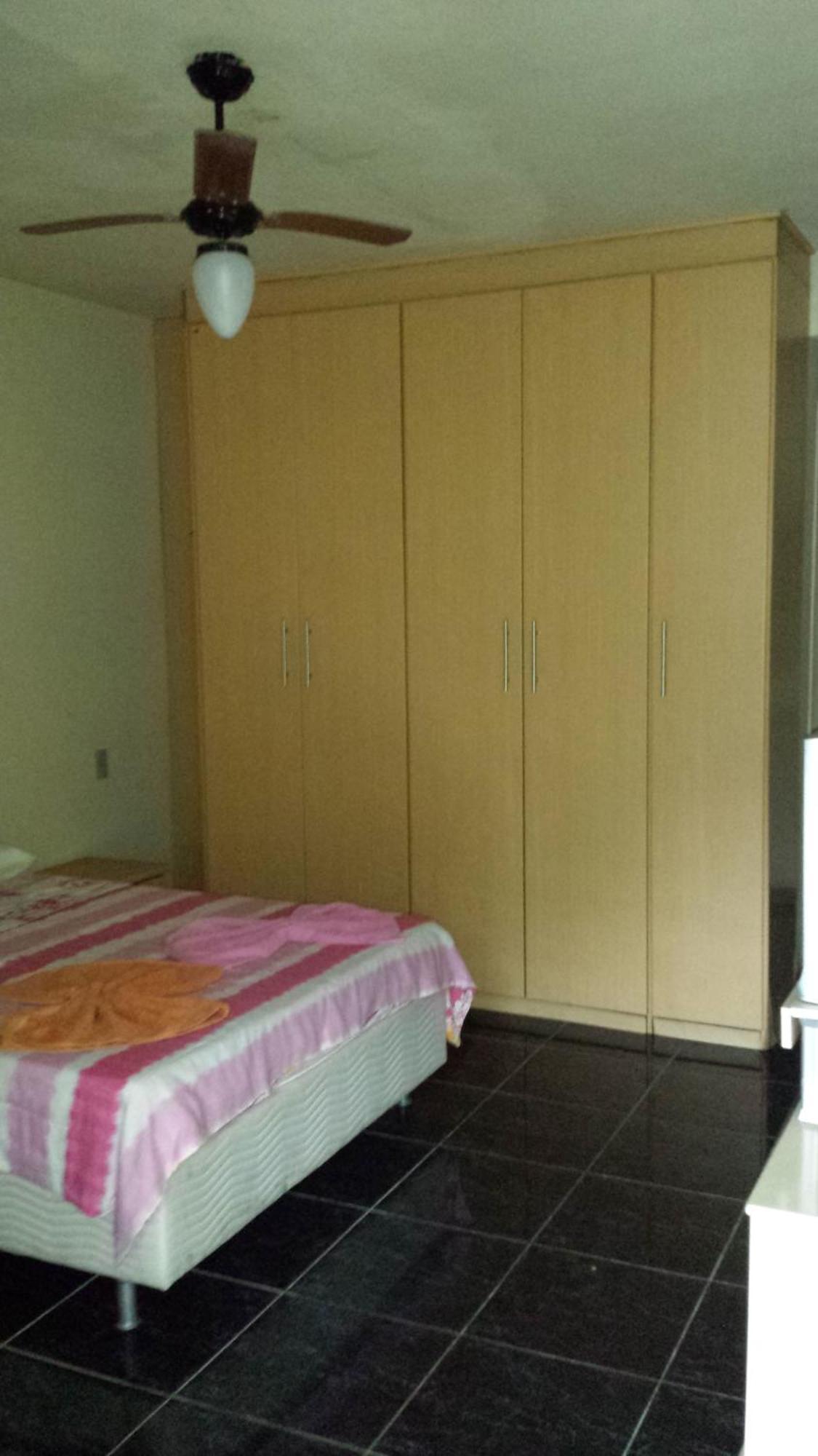 Hospedaria - Hostel Gamboa アングラドスレイス 部屋 写真